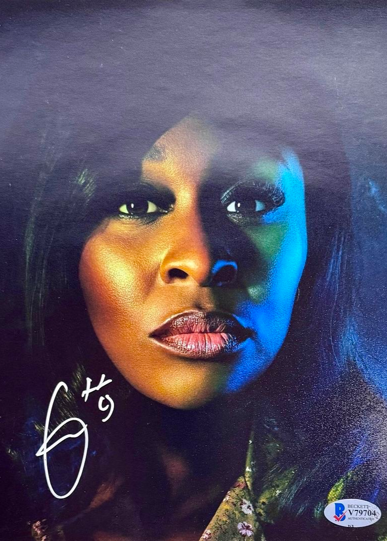 Cynthia Erivo Signed 8x10 Photo (Wicked) - Beckett COA